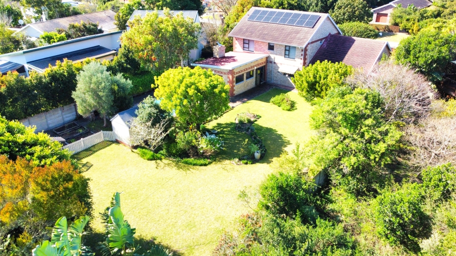 5 Bedroom Property for Sale in The Island Western Cape